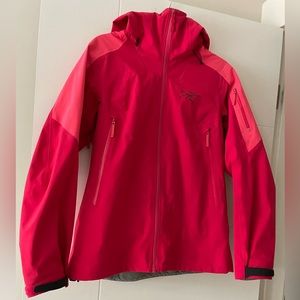 Arc’teryx Sentinal Jacket. Size M